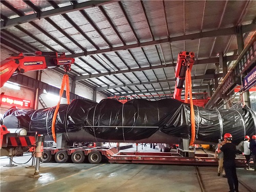 巨龙出世 通江达海---浙江开山压力容器有限公司百吨蒸发器产品出厂